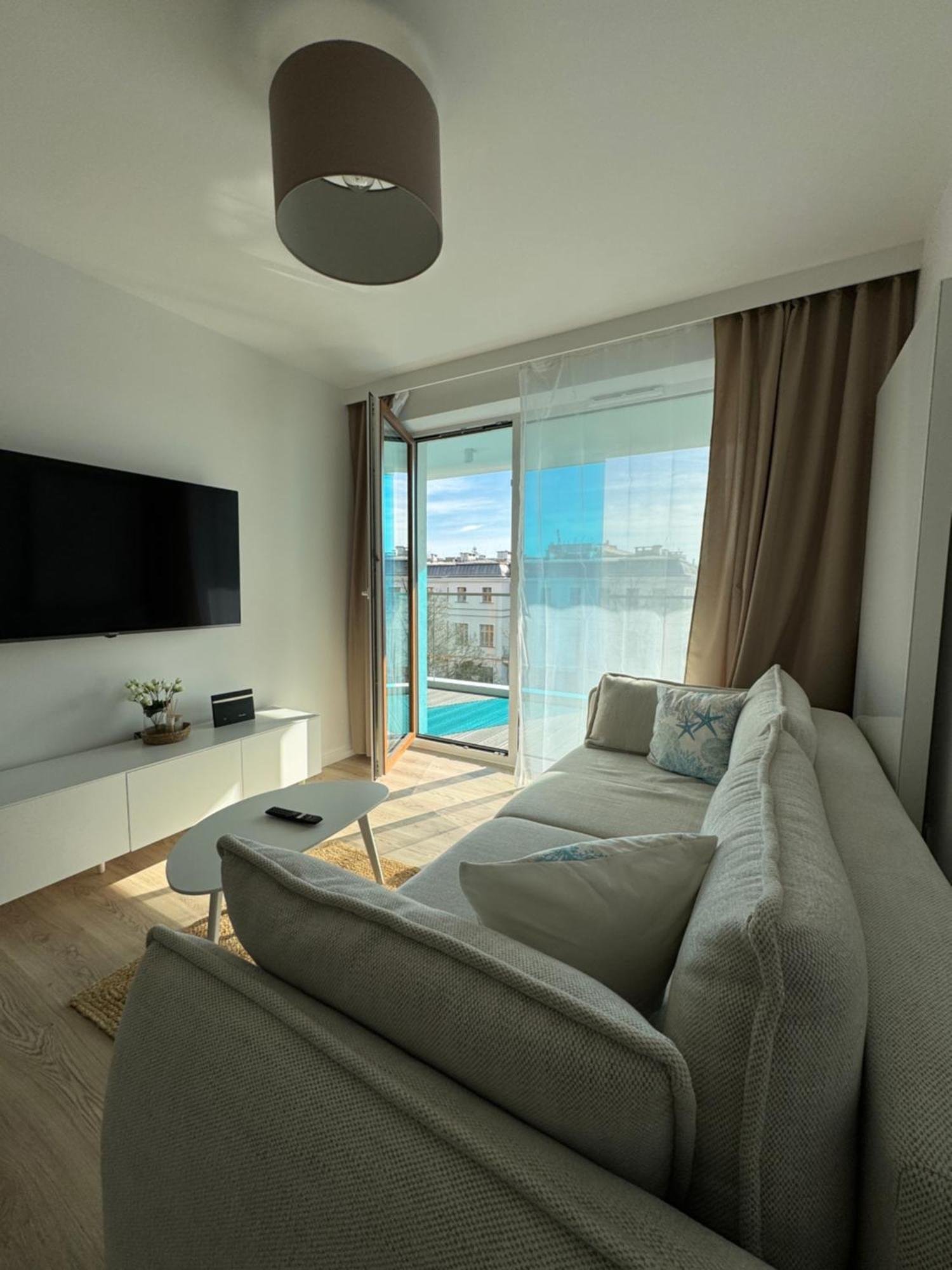 4Summer Kolobrzeg Apartamenty White Blue Sauna & Fitness & Parking 100 Metrow Do Pieknej Szerokiej Piaszczystej Plazy, Wspanialy Widok Z Duzego Tarasu! 100 Meter Zu Einem Schoenen Breiten Sandstrand, Herrliche Aussicht Von Einer Grossen Terrasse! Bagian luar foto