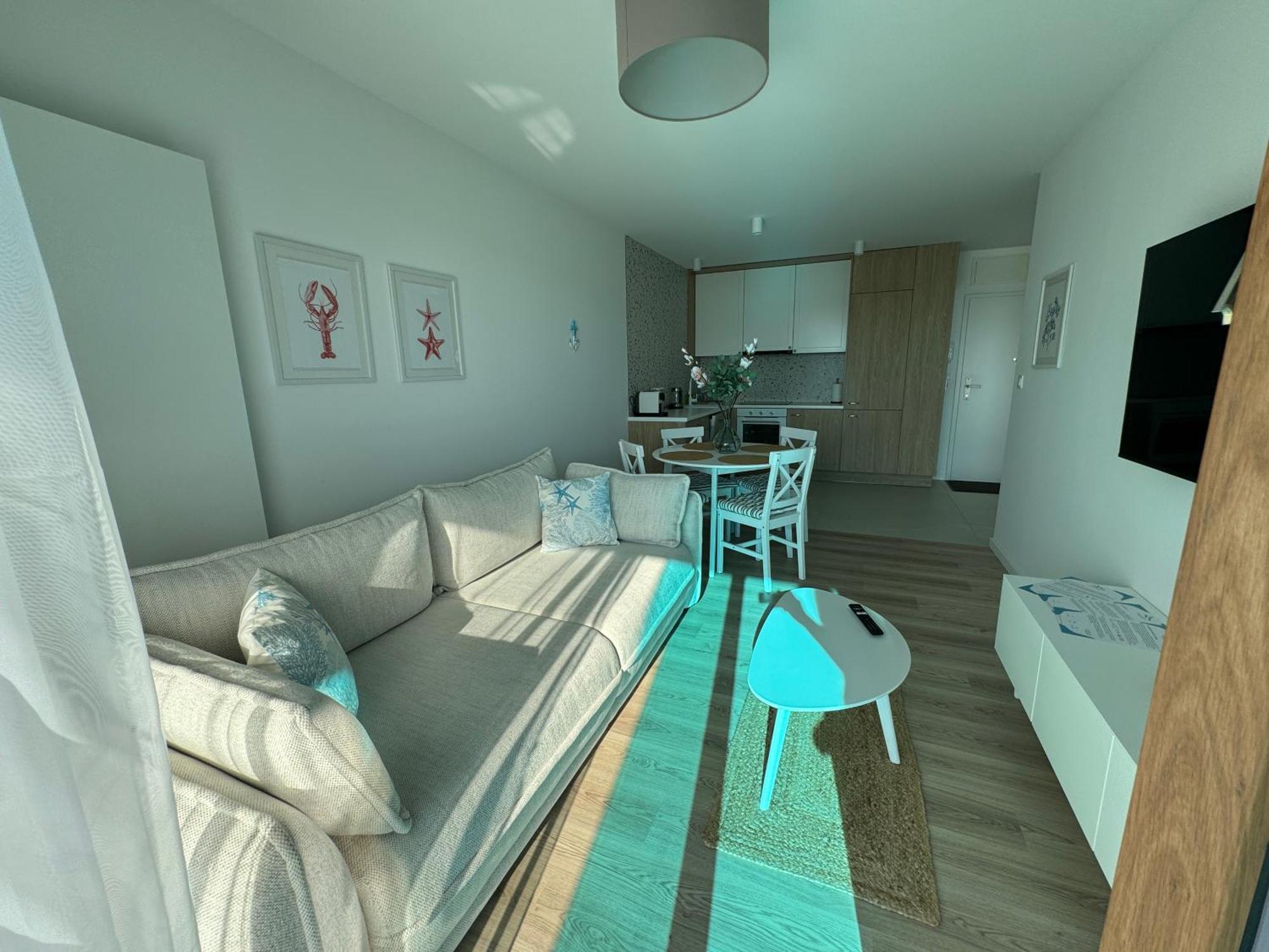 4Summer Kolobrzeg Apartamenty White Blue Sauna & Fitness & Parking 100 Metrow Do Pieknej Szerokiej Piaszczystej Plazy, Wspanialy Widok Z Duzego Tarasu! 100 Meter Zu Einem Schoenen Breiten Sandstrand, Herrliche Aussicht Von Einer Grossen Terrasse! Bagian luar foto