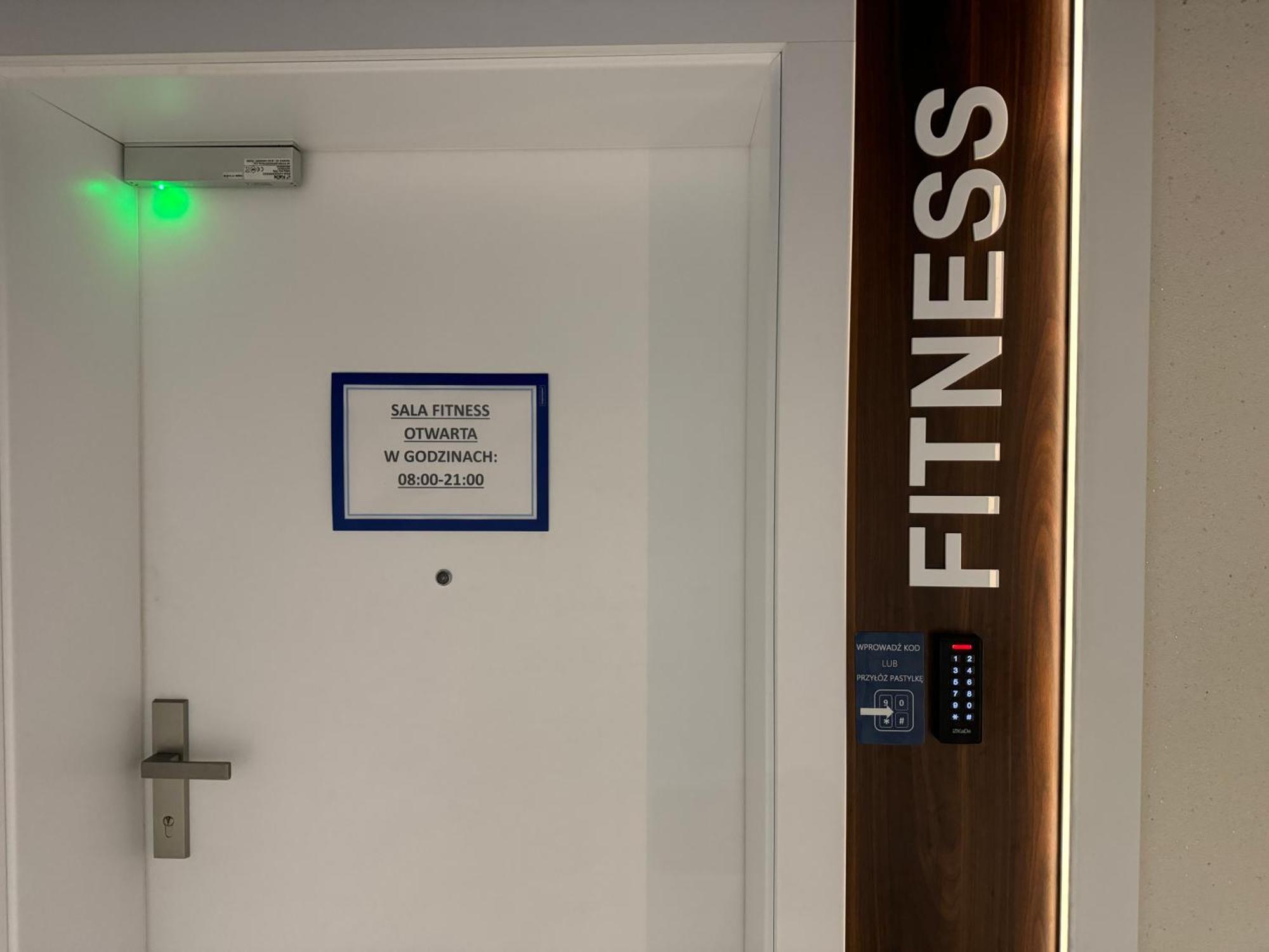 4Summer Kolobrzeg Apartamenty White Blue Sauna & Fitness & Parking 100 Metrow Do Pieknej Szerokiej Piaszczystej Plazy, Wspanialy Widok Z Duzego Tarasu! 100 Meter Zu Einem Schoenen Breiten Sandstrand, Herrliche Aussicht Von Einer Grossen Terrasse! Bagian luar foto